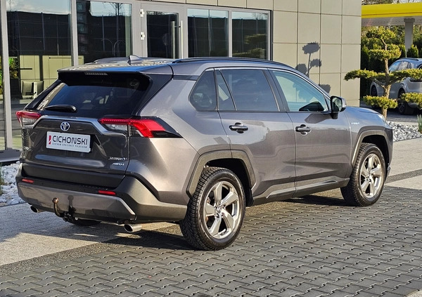Toyota RAV4 cena 93900 przebieg: 178992, rok produkcji 2019 z Szlichtyngowa małe 742